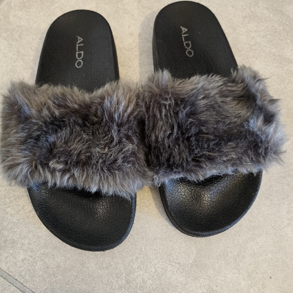 EUC Aldo furry slides. - Picture 2 of 3